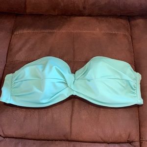 Victoria’s Secret strapless push-up swim top 36c